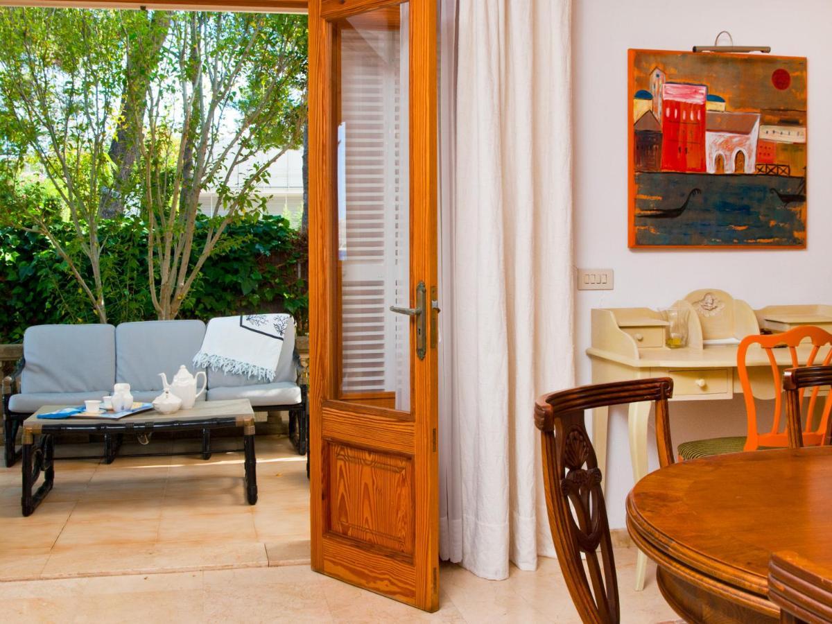 Tita De Manresa, Con Jardines Y Vista Mar Villa *