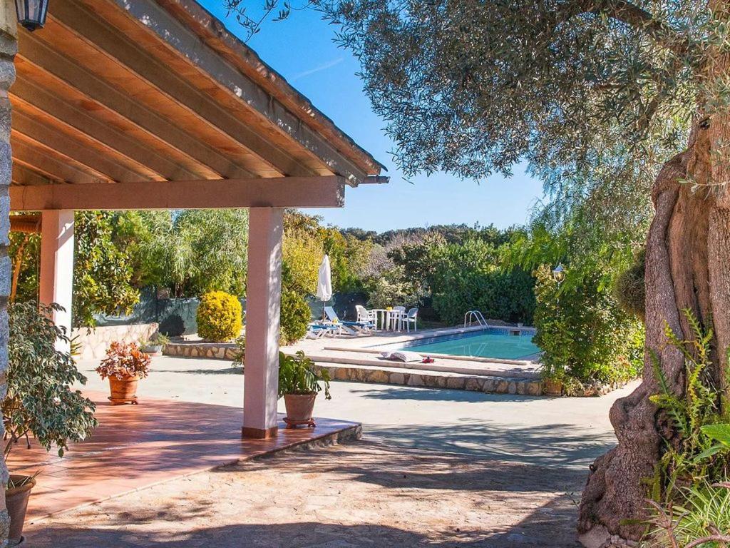 - Cosy 3 Bedroom With Private Pool And Ac *