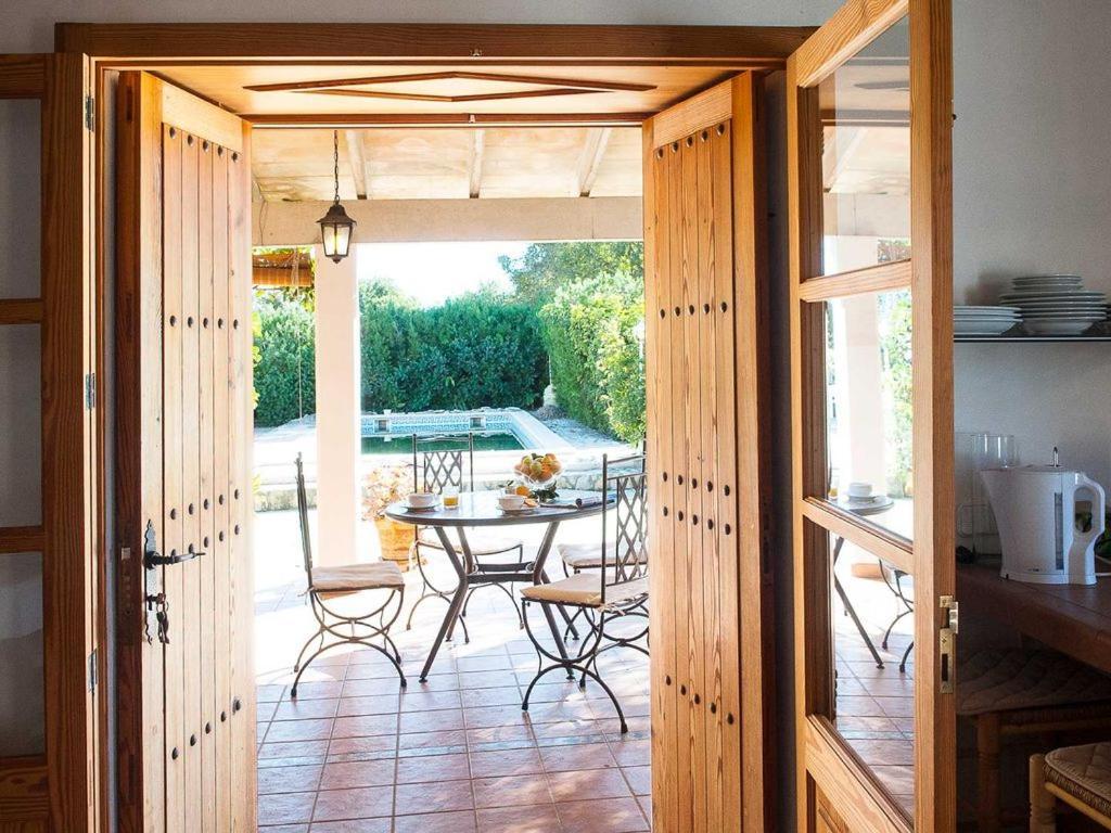 - Cosy 3 Bedroom With Private Pool And Ac *