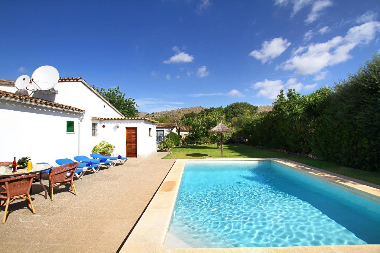Rei Villa *