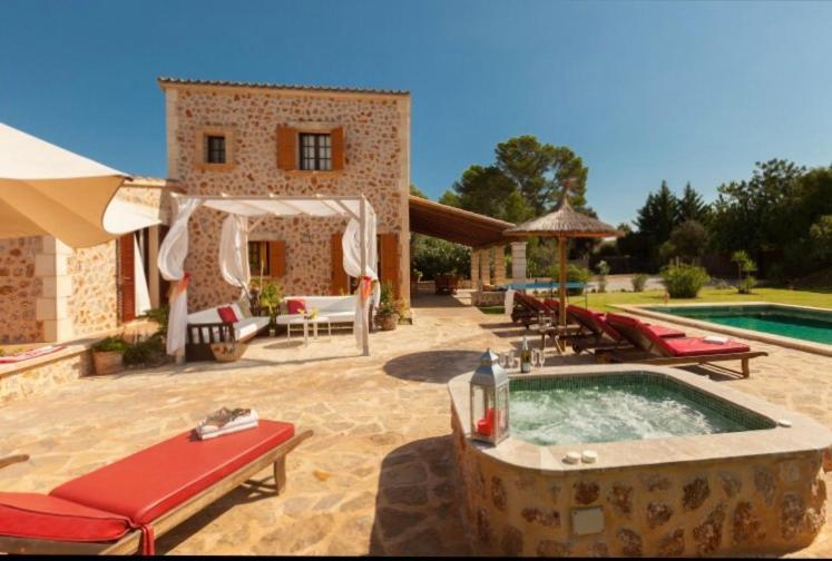 Villa La Nova. Preciosa En Pollensa