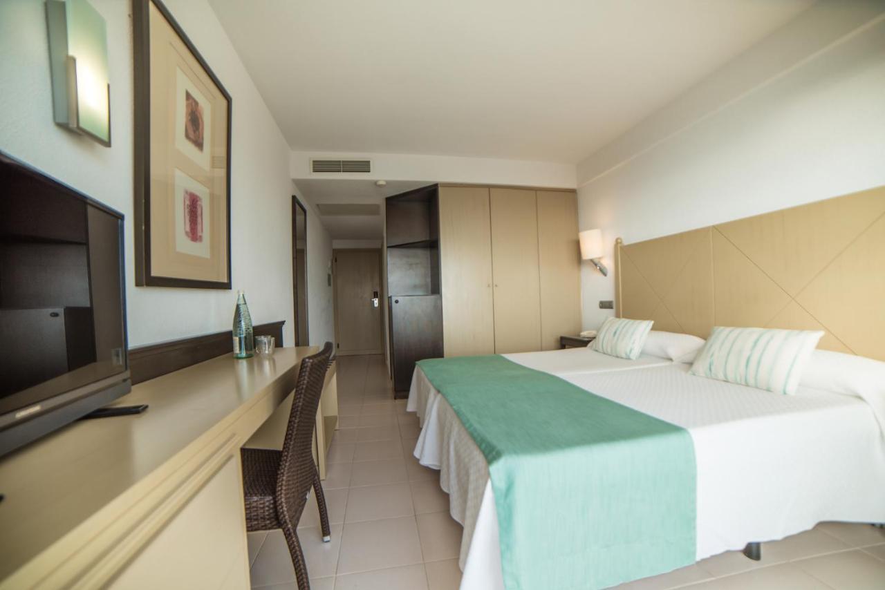 Blau Punta Reina Family Hotel Cala Mandia (Mallorca)