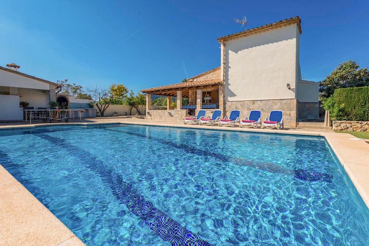 Yesero Villa *