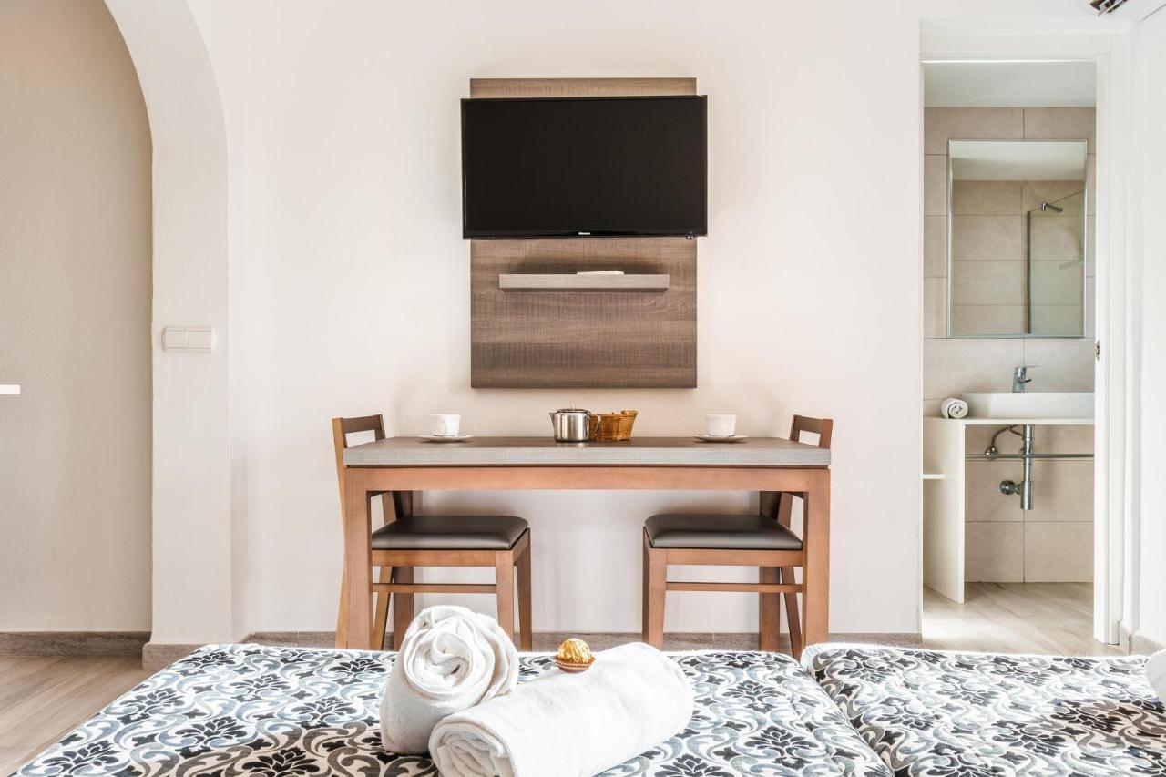 Ferrera Luxe Estudio 815 *