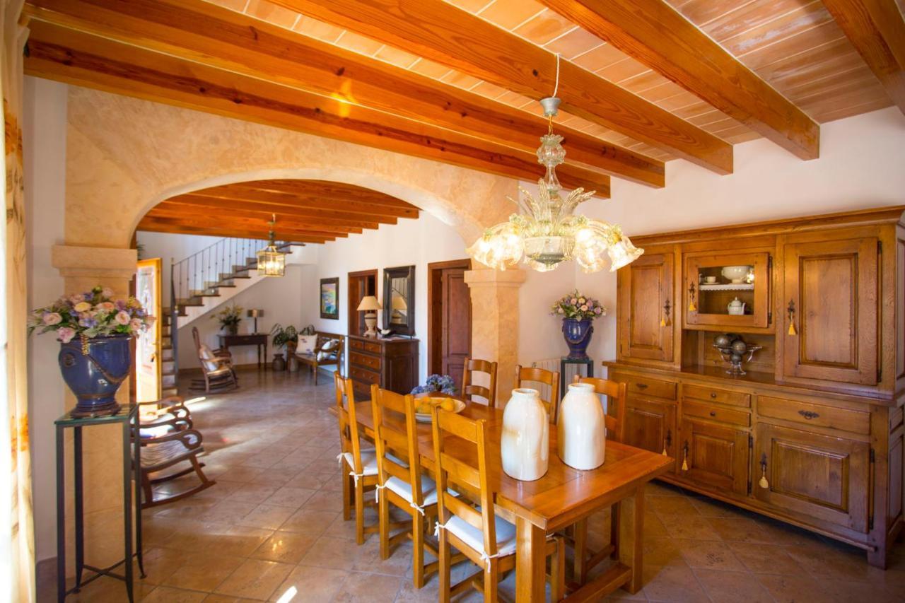 Villa Peroti / *
