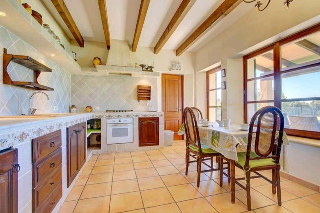 Villa Ecovilla Jeanine Inca With Pool Tennis 10000m2