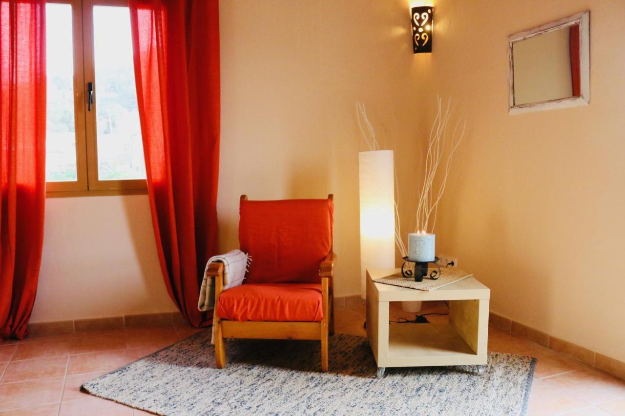 Сasa de vacaciones Ranqueta, Ruhige Finca Mit Fantastischem Ausblick Für Bis 8 Personen!