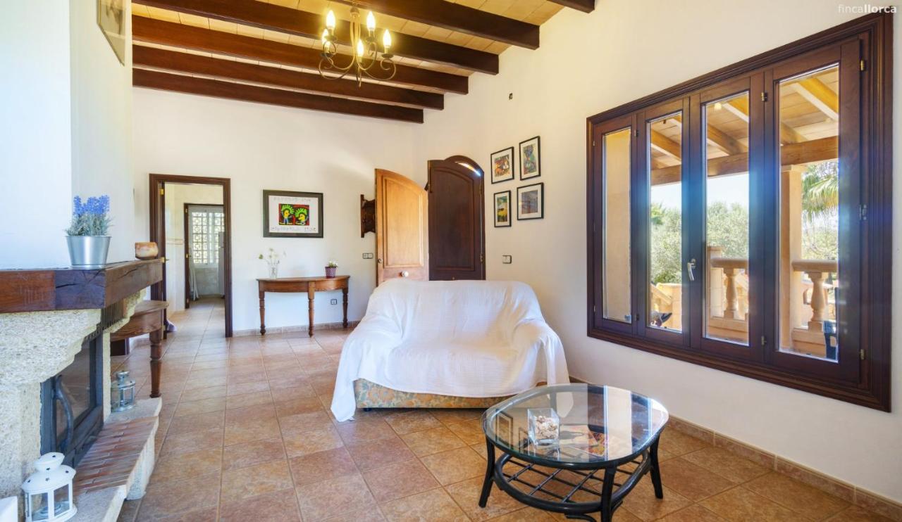 Ses Cames Roges Holiday home *