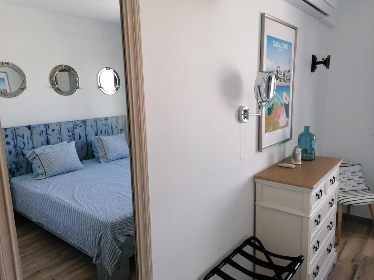 Marina Calador Harbourview: Seaside Oasis With Pool And Garden Apartment