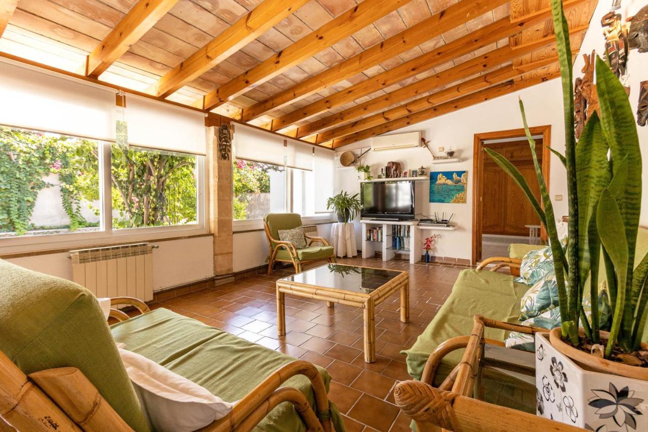 Villa Can Malondra *