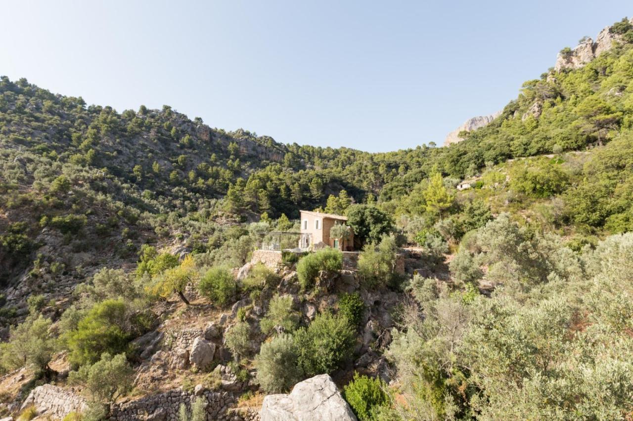 Estaras Villa *
