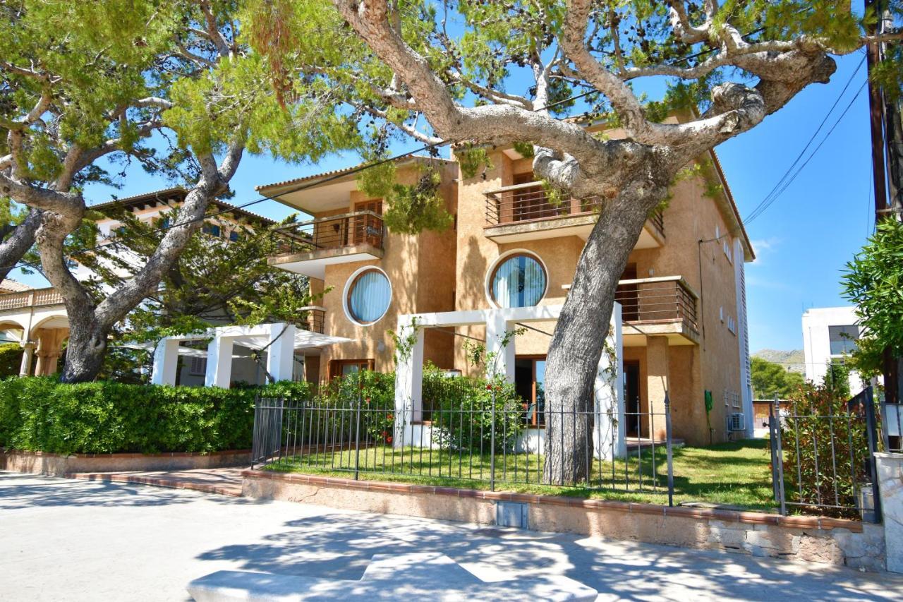 La Gola Apartment, First-line Beachfront, Newly Refurbished Apartment Port de Pollenca