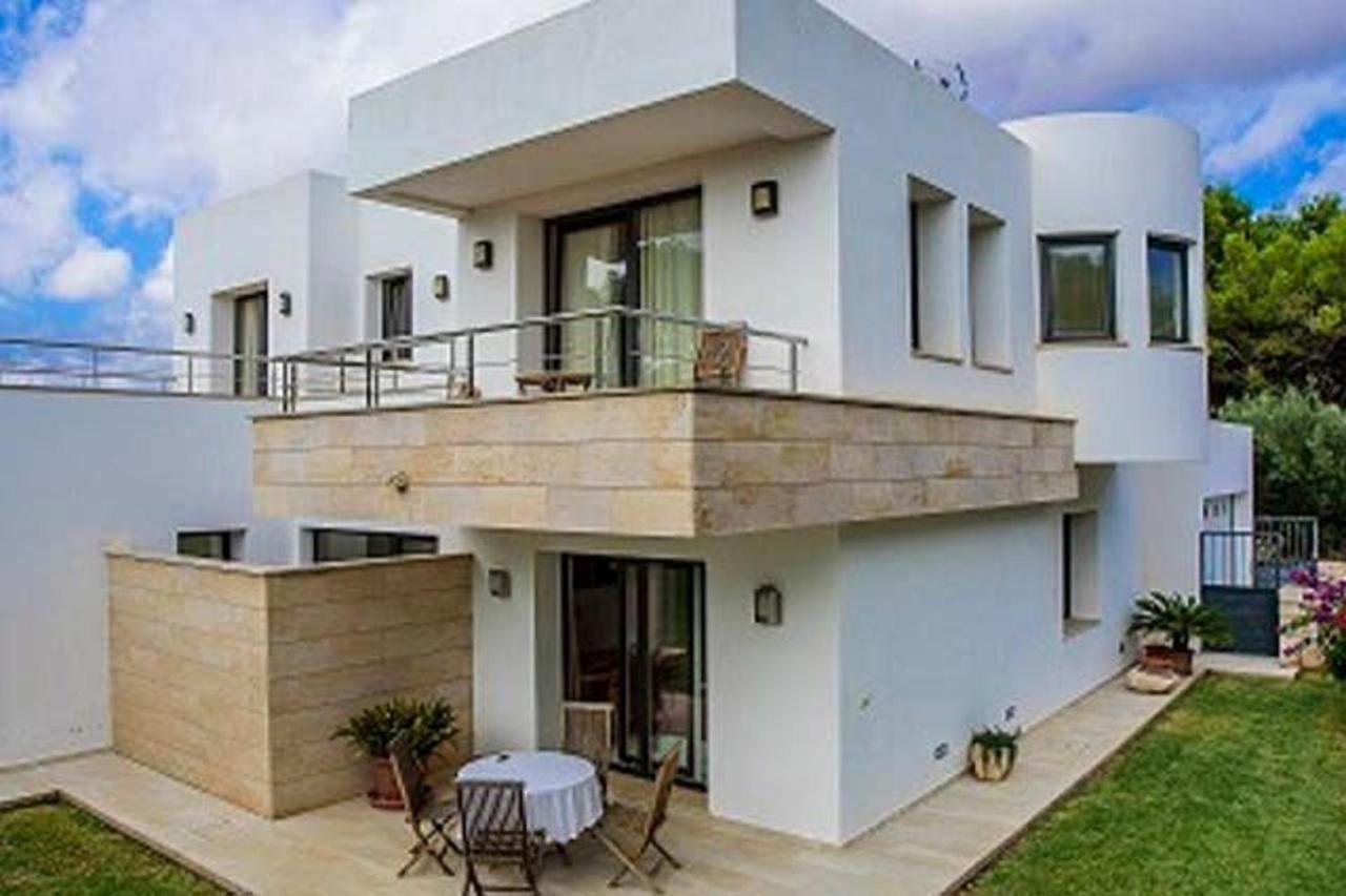 With 5 Bedrooms In With Private Pool And Wifi Fenalitx (Fenalich)