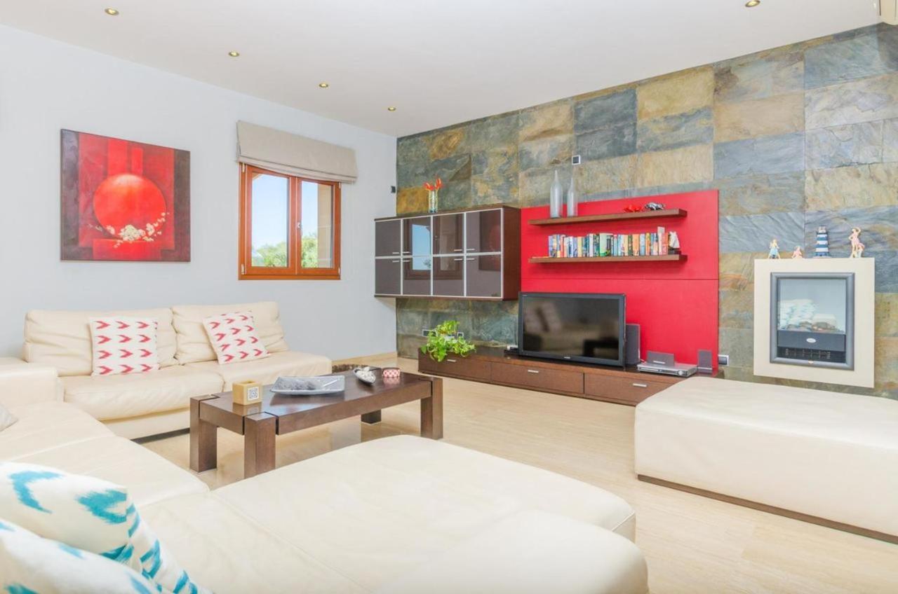 Charming With Private Pool In Illes Balears Villa Las Salinas