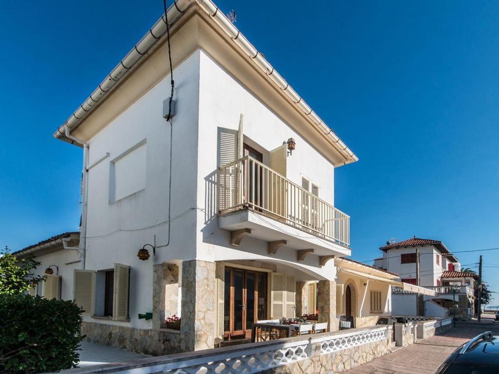 Hibiscus Villa *