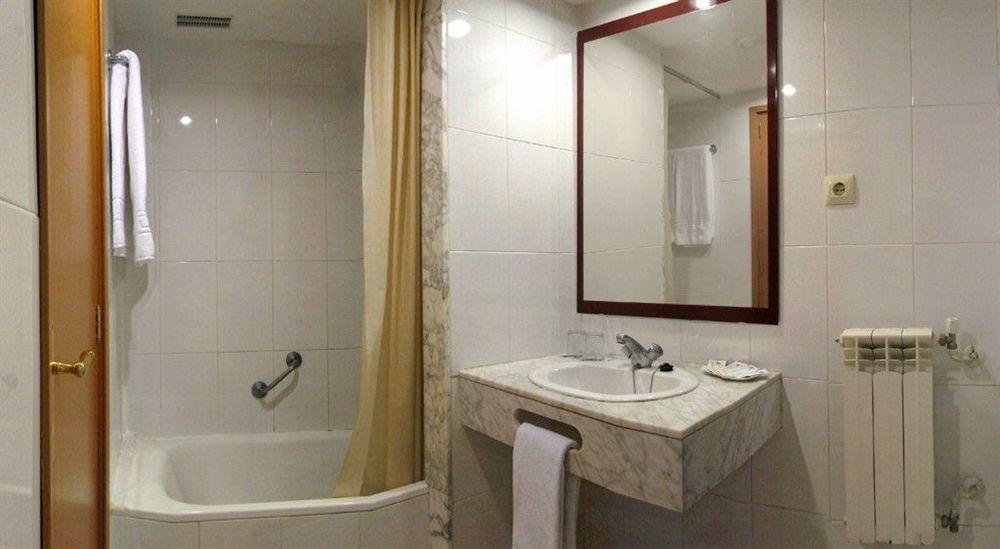 Fergus Pax- Adults Only Magaluf (Mallorca)
