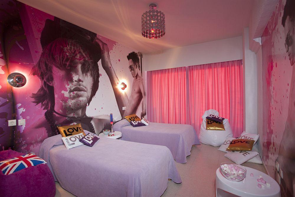 Hotel Fergus Pax- Adults Only