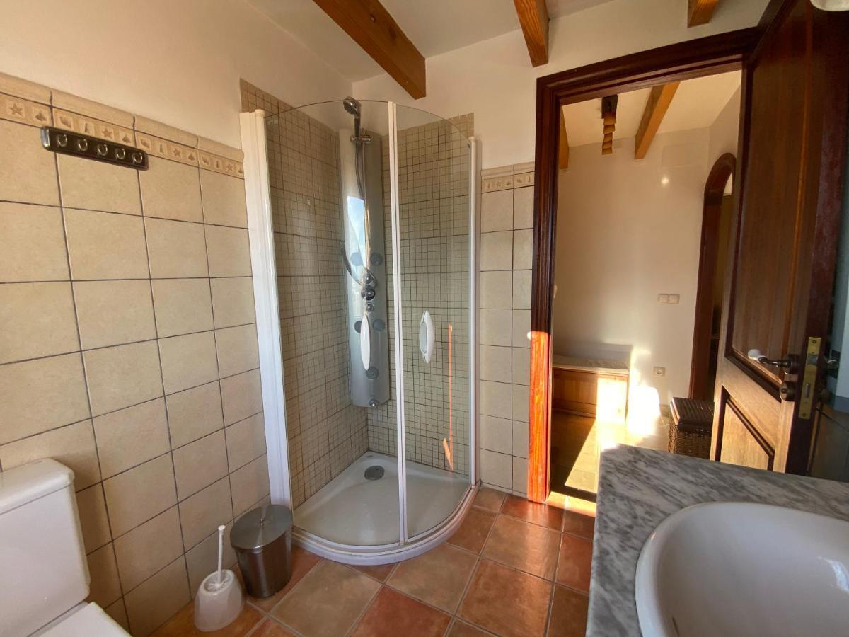 Casa En El Centro De Pollensa, A 10 Metros De La Escalinata Del Calvario, 6 Personas, Con Wifi Y A.c *
