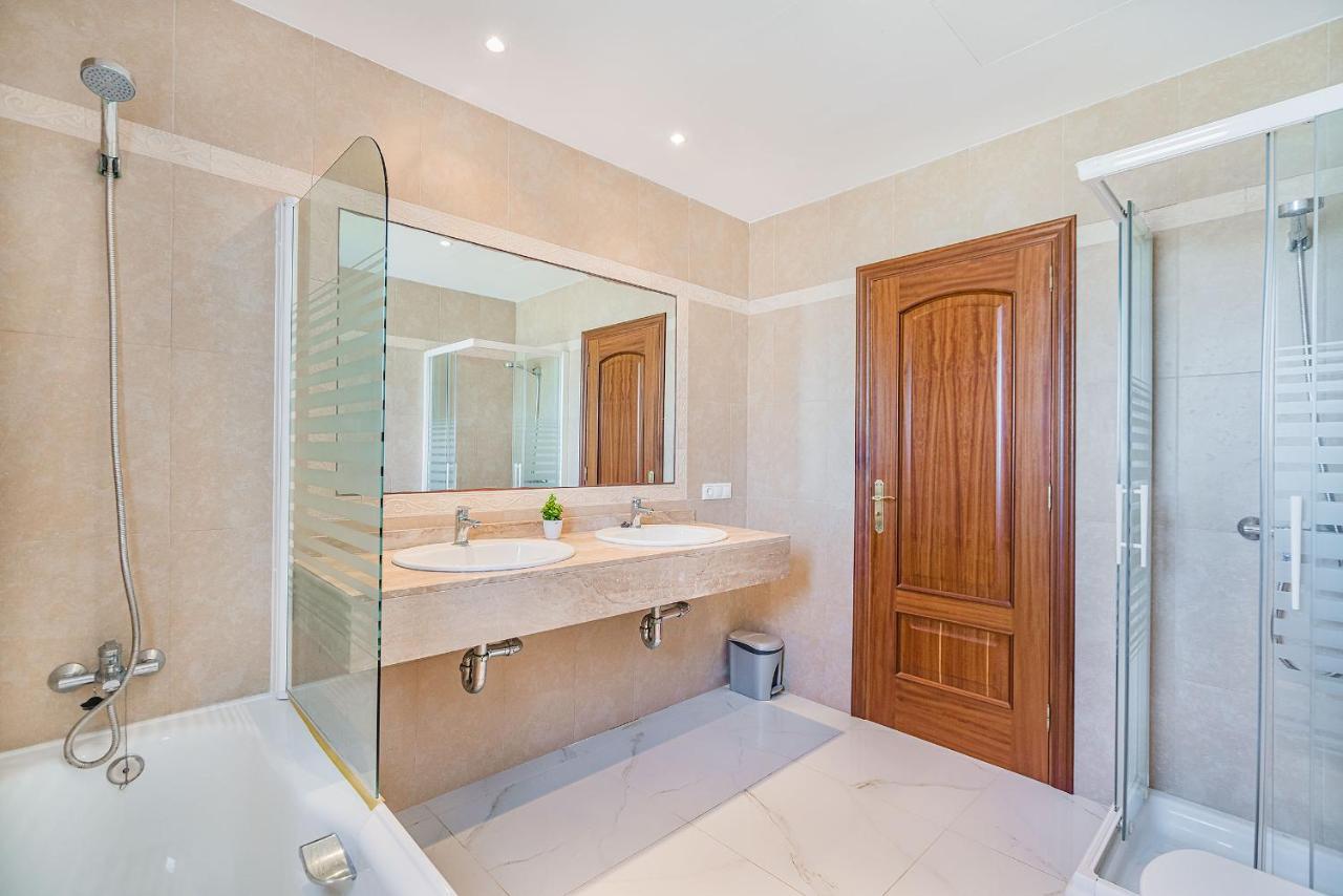 Villa Quiros 2 *