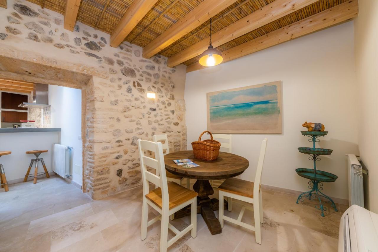 Сasa de vacaciones Casa Abeurador, Con Mucho Encanto En El Centro De *