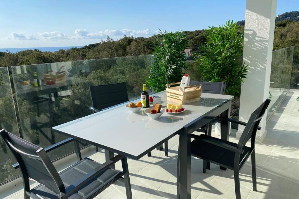 Sea View 6d With Pool In Canamel