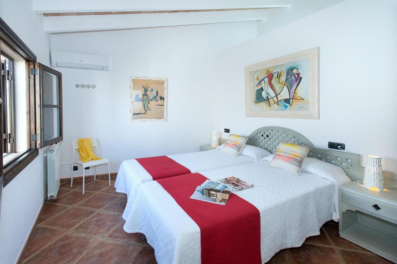 Corralet Villa *
