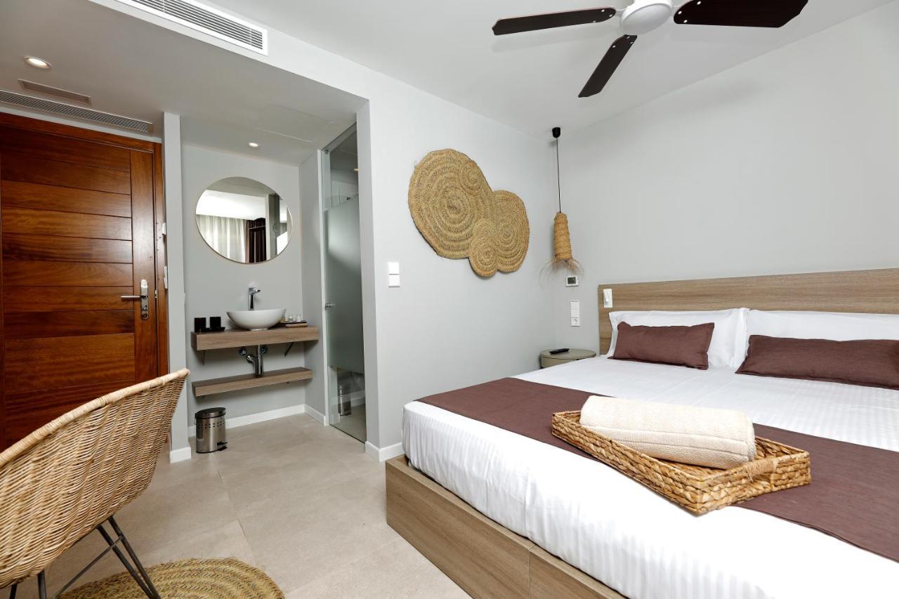 Eques Petit Hotel 4*