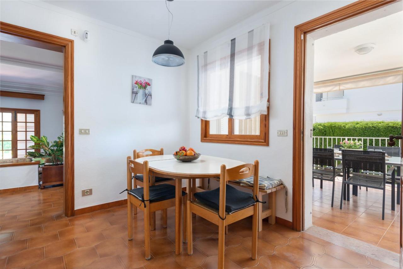 Llorens Villa *