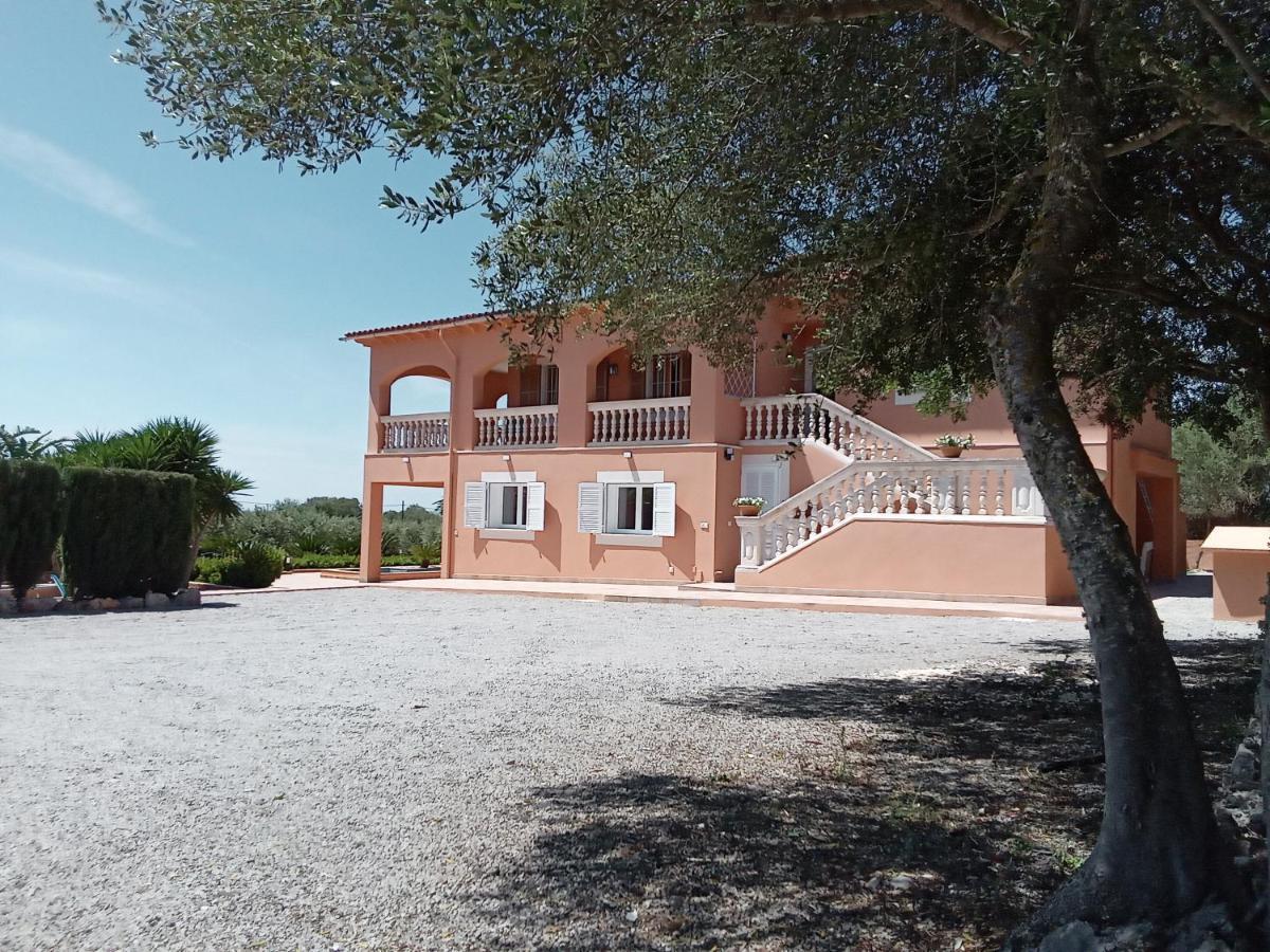 Ca'n Roser Villa *
