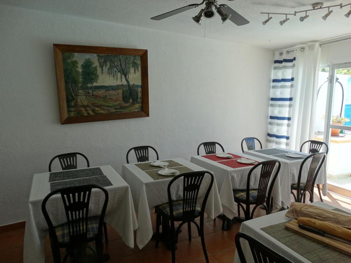 Hostal Residencia Orsi Hostel *