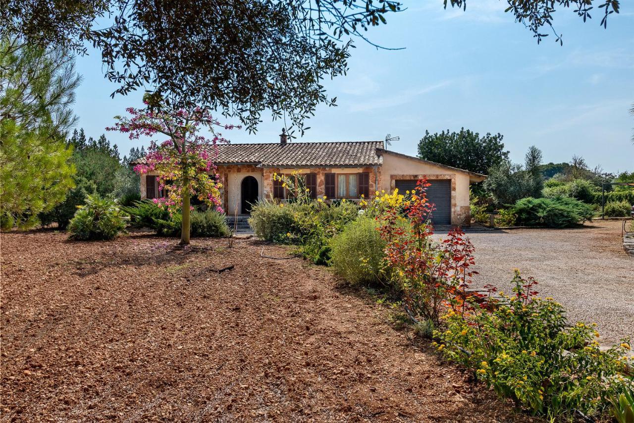 Сasa de vacaciones With Amazing Pool In A Beautiful Rural Setting