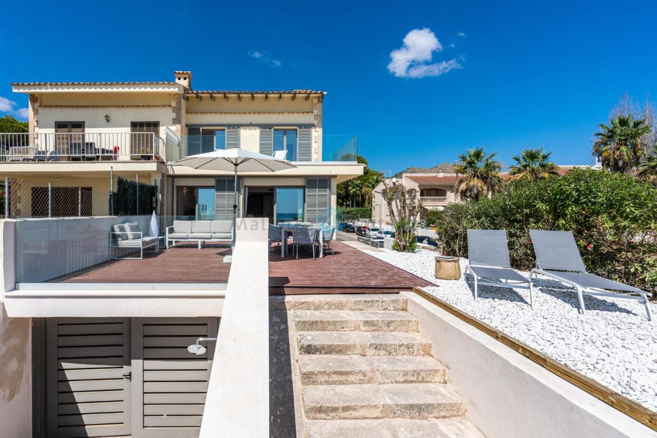 Villa M4R 1 Villa Laura Front Line Beach House *