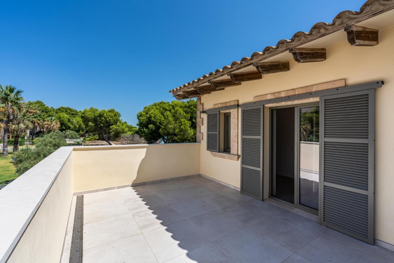 Villa M4R 1 Villa Laura Front Line Beach House Puerto de Alcúdia