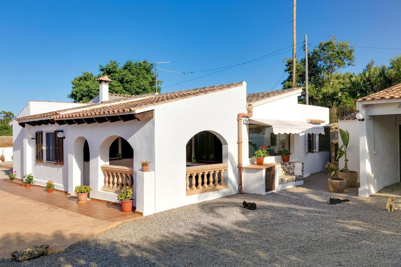 Llonguet Villa *