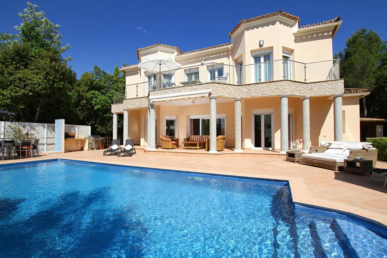 Merlin Villa *
