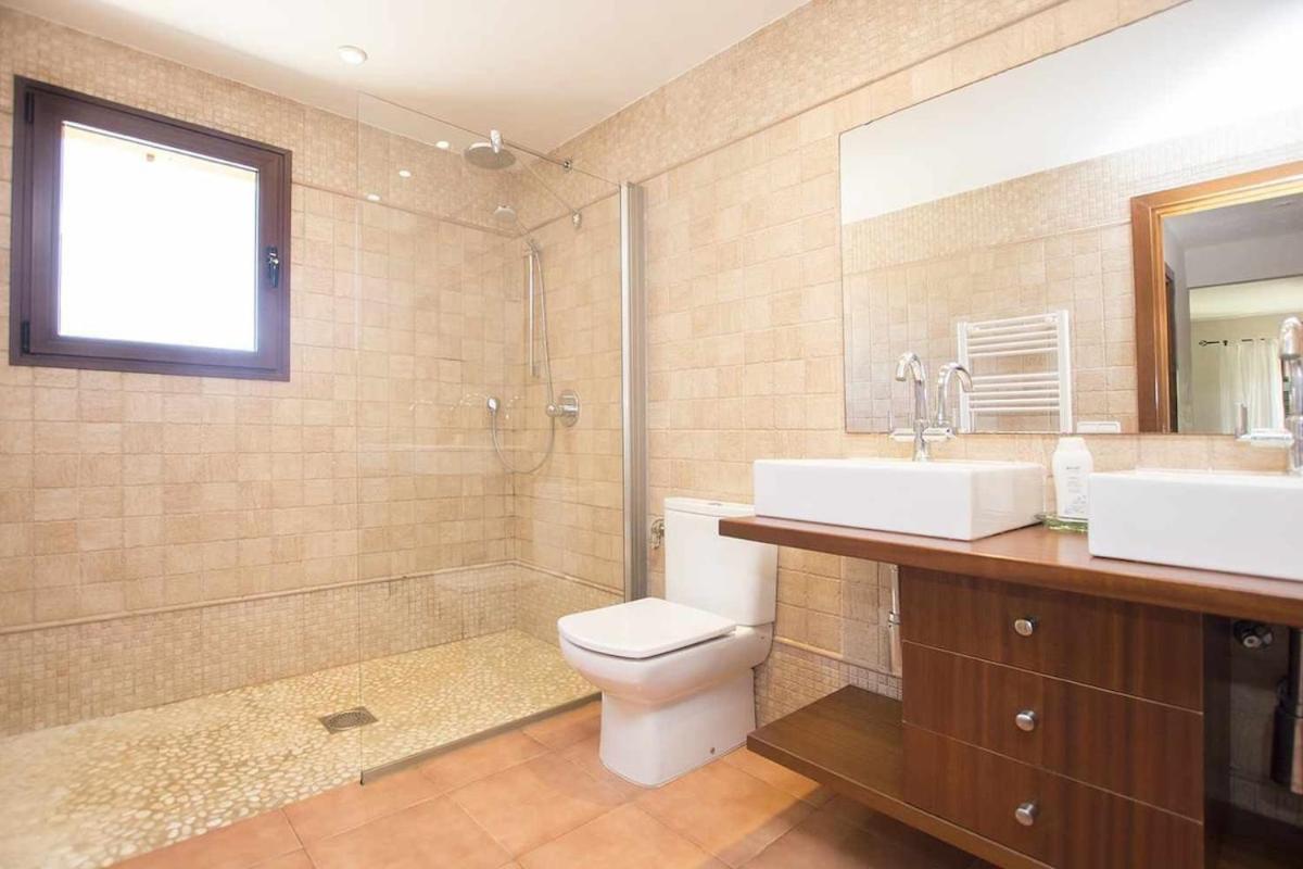 Yourhouse Vernissa Nou Villa *