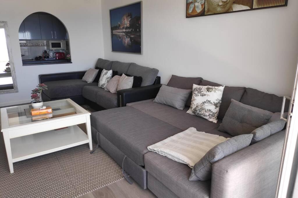 Modern Penthouse Beach Front Apartment Apartamento