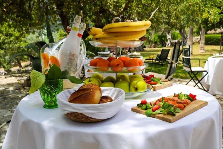 Petita Mare Farm stay Binibona