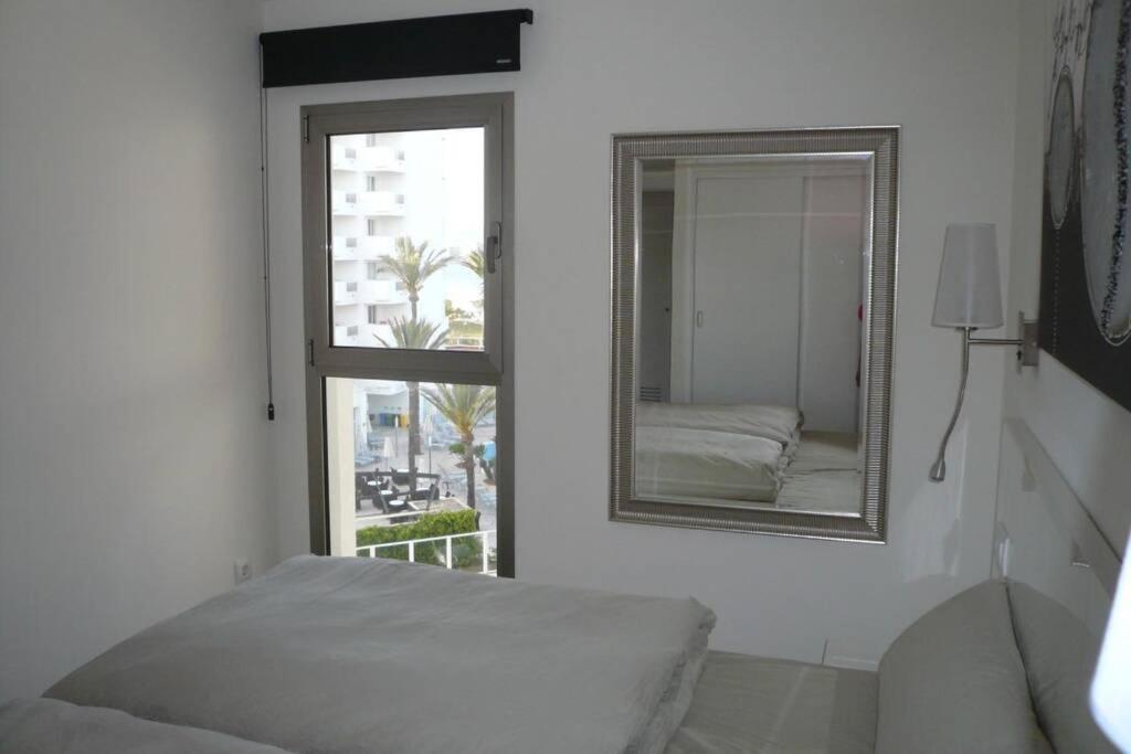 Modern With Stunning Sea View Apartamento