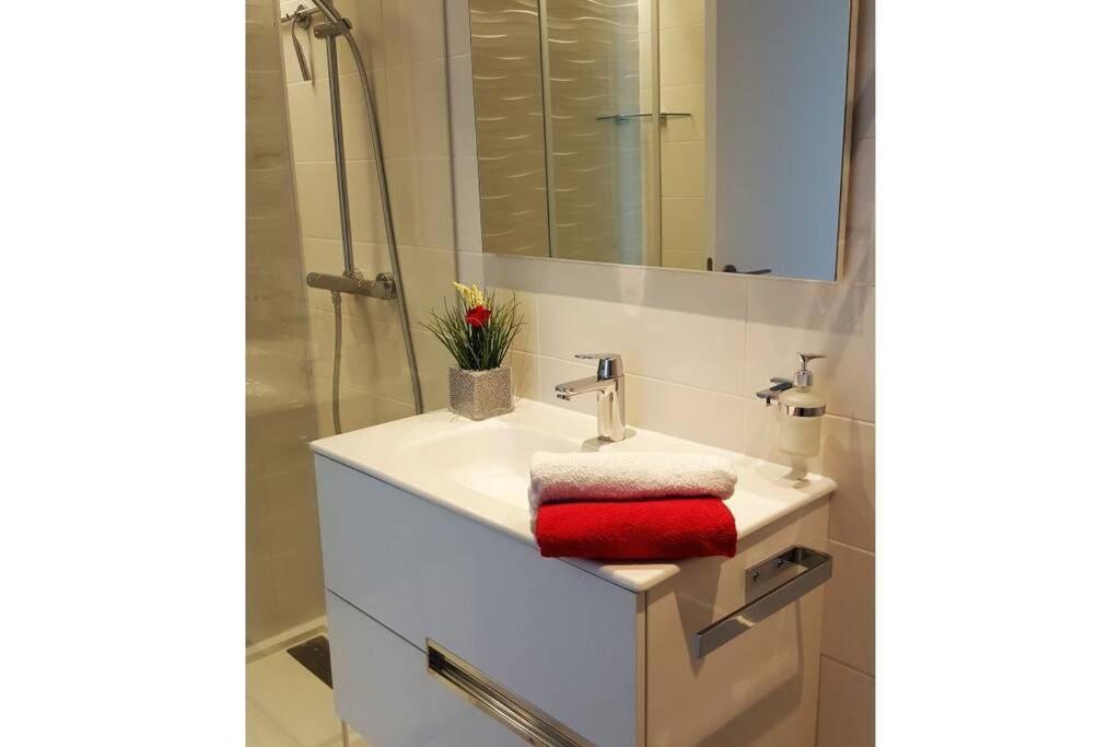 Apartamento Modern With Stunning Sea View *
