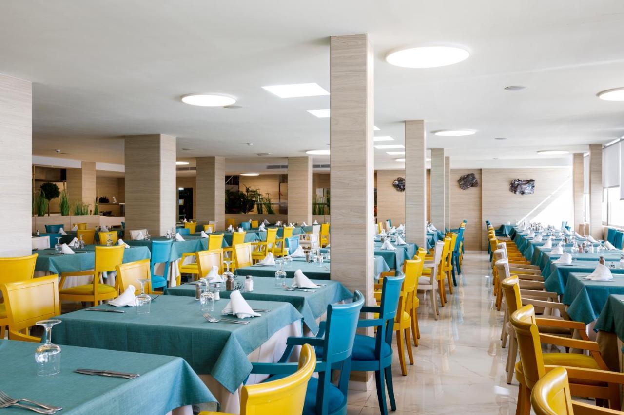 Apartahotel Y Paguera Peguera