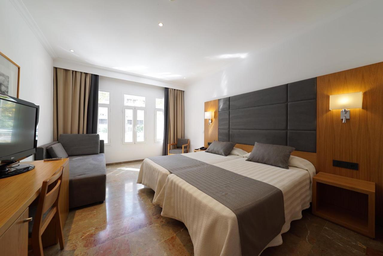 Armadams Hotel 4*