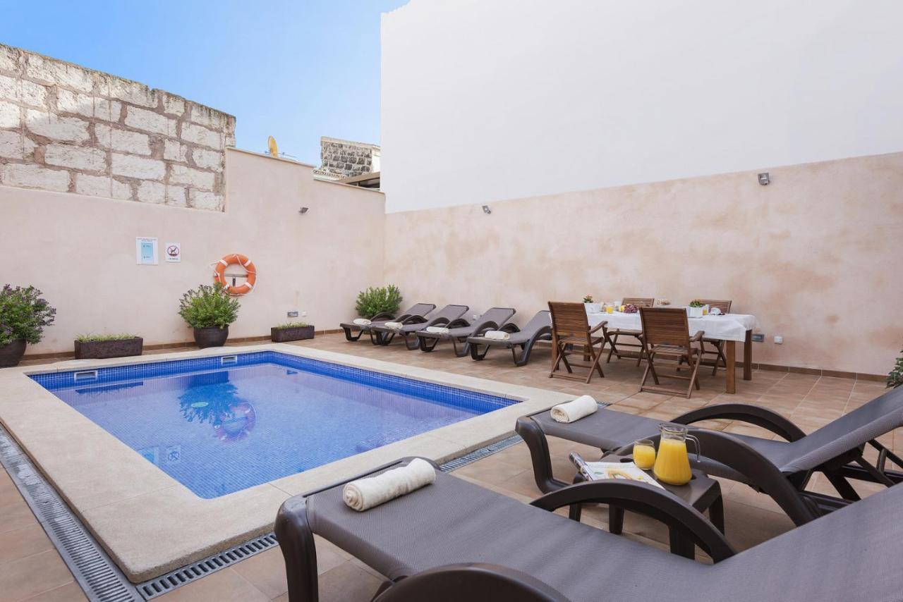 Сasa de vacaciones Sa Placeta New Reformed Large Town House With Pool