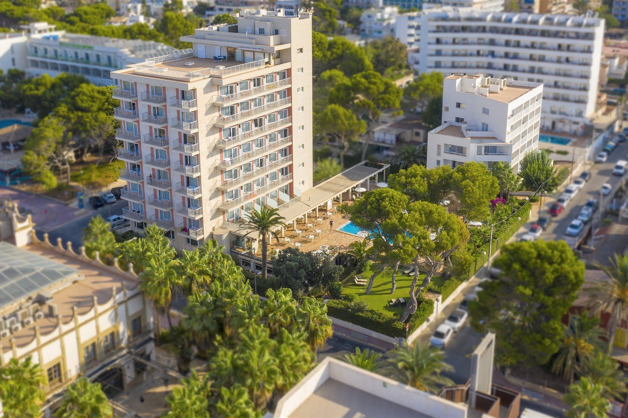 Apartahotel Leman Y 4*