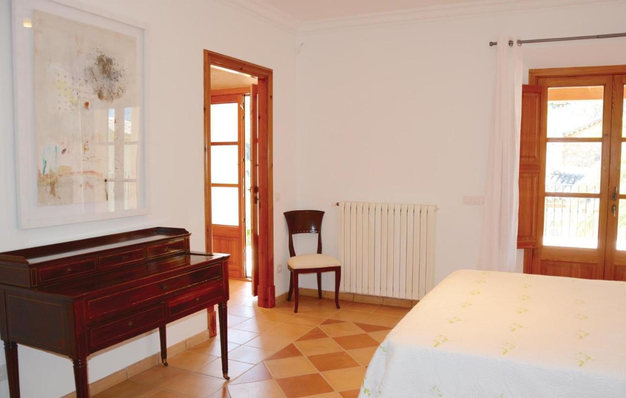 Сasa de vacaciones 4 Bedroom Stunning In Fornalutx