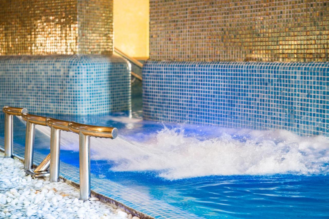 Salles Marina Portals 4*