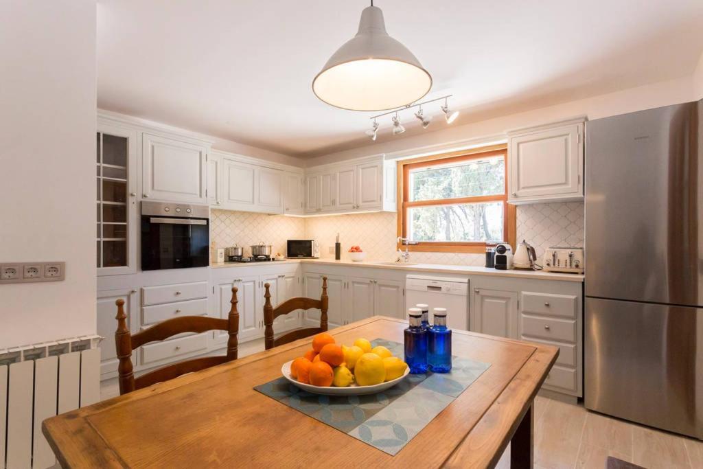 Villa Garu - Beautiful Walking Distance To