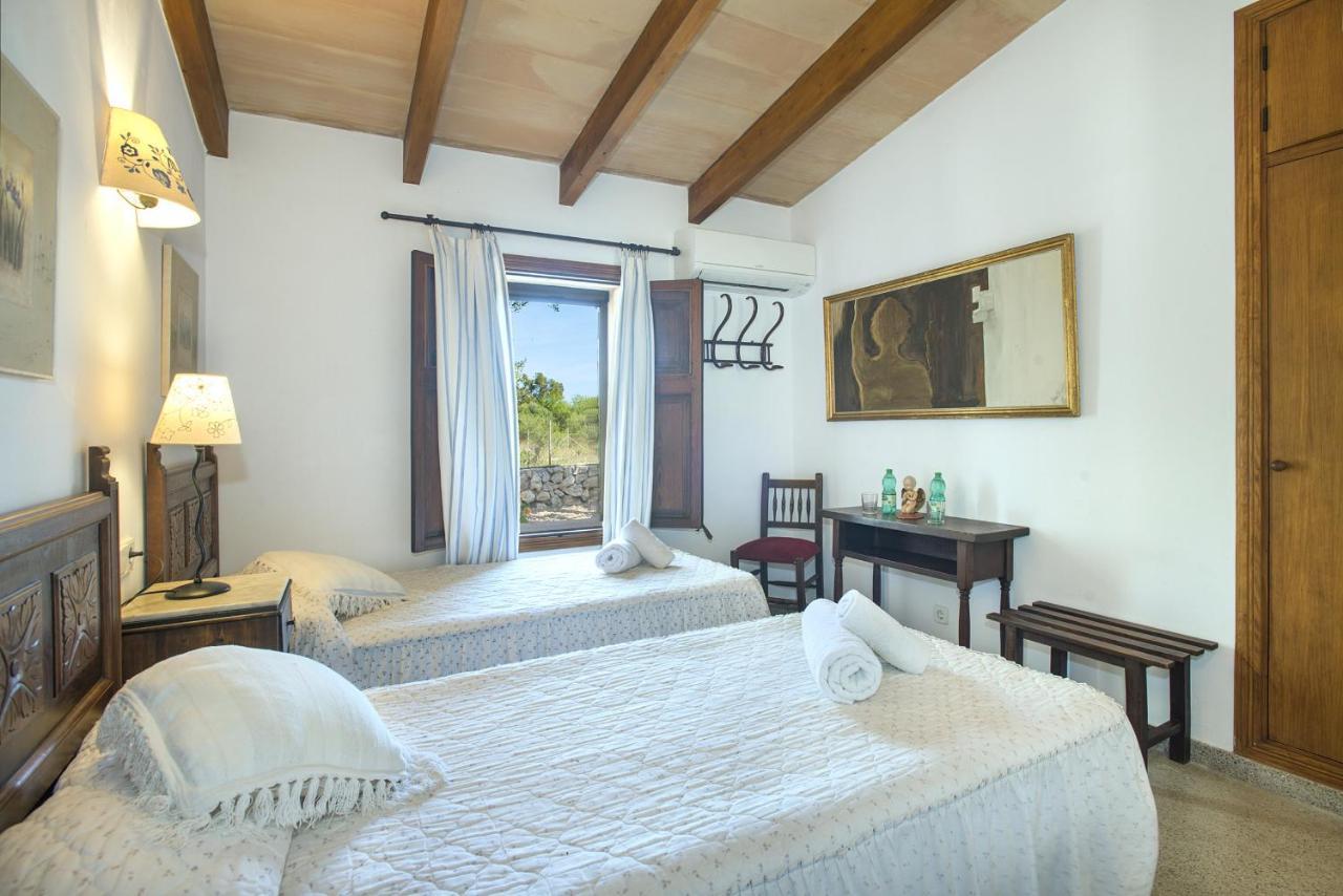 Owl Rocases - Rustic Villa *