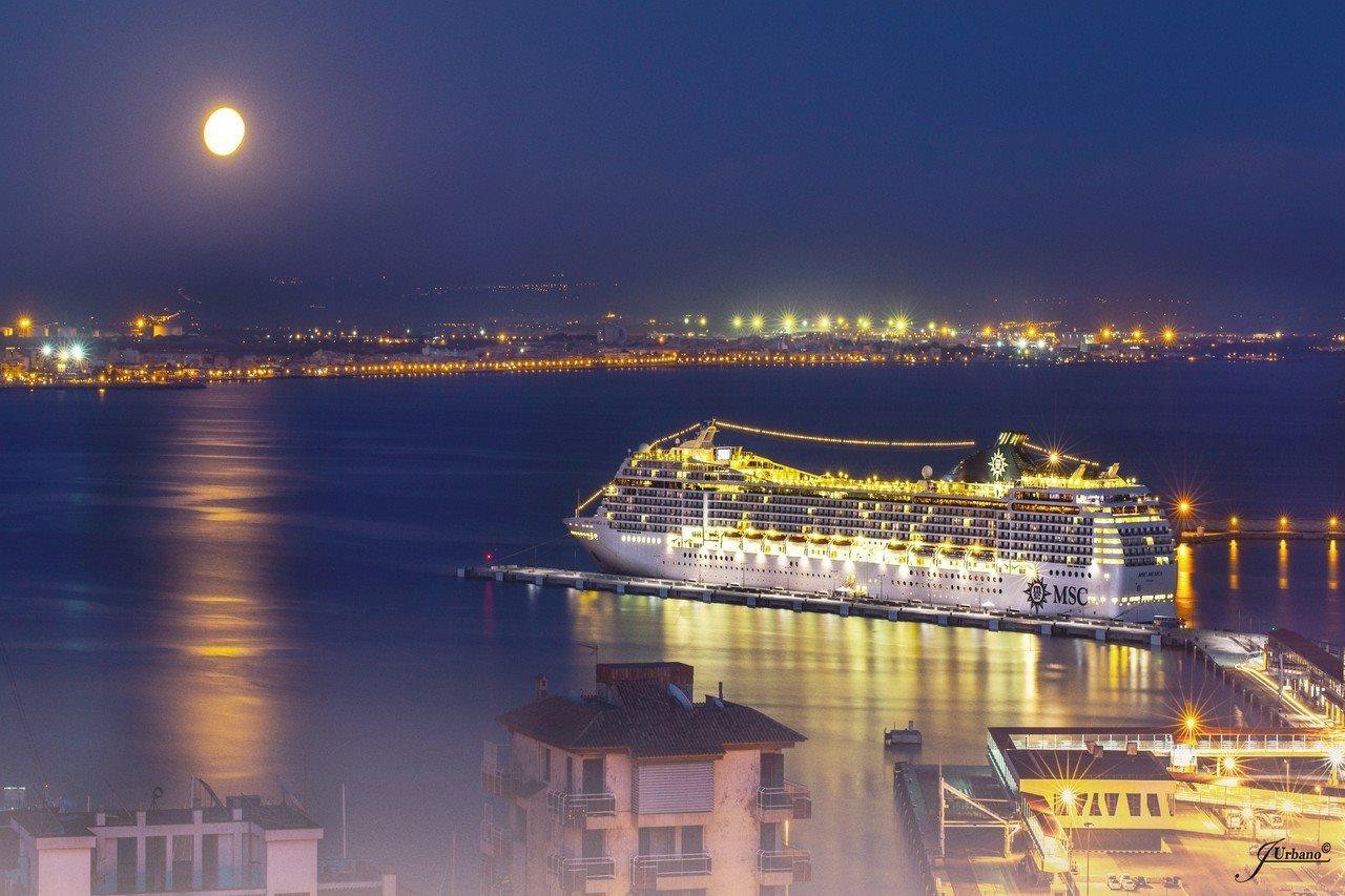 Gpro Valparaiso Palace & Hotel