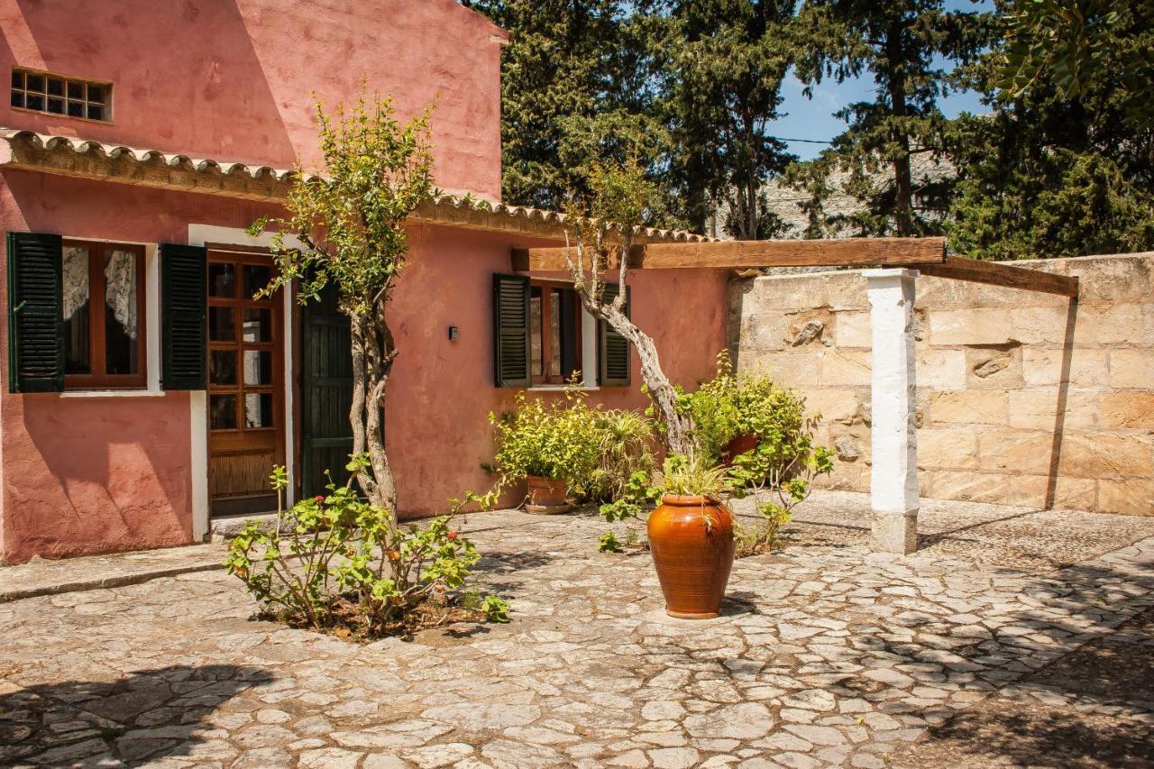 Hort 3 Cames Villa